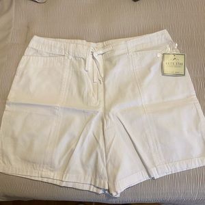 White Stag Women’s Cotton White Shorts Size 12